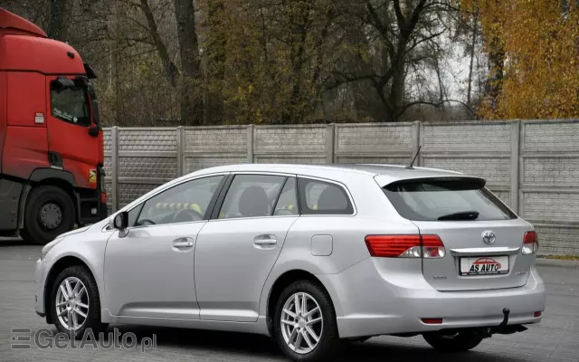 TOYOTA Avensis 1.8 Sol plus