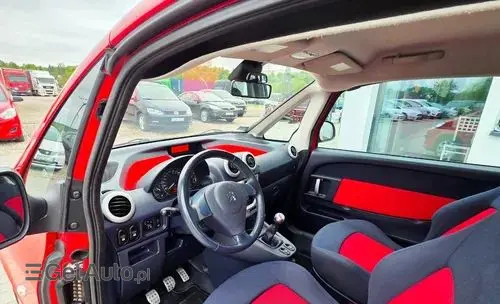 PEUGEOT 1007 