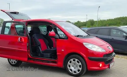 PEUGEOT 1007 