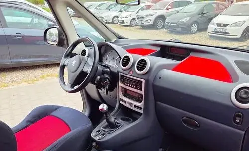 PEUGEOT 1007 