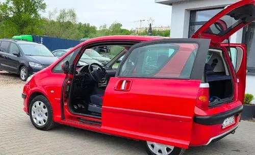 PEUGEOT 1007 
