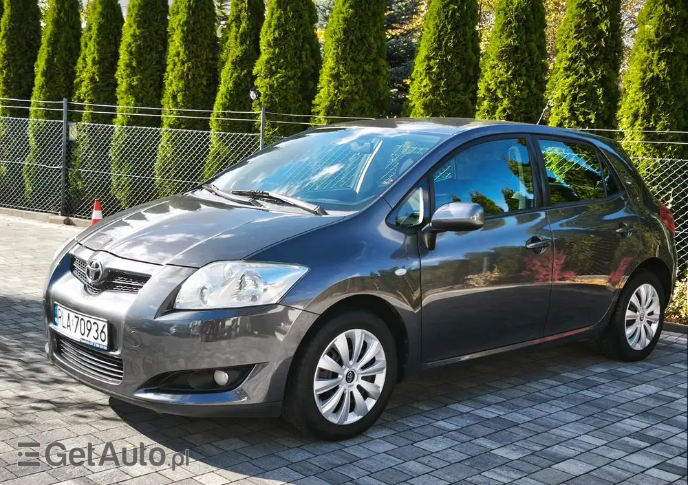 TOYOTA Auris 1.4 VVT-i Luna