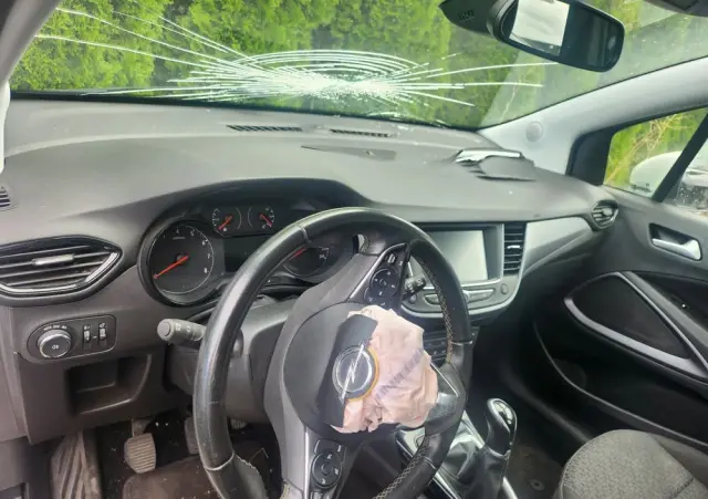 OPEL Crossland 1.2 Elegance Business Pack