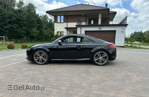 AUDI TT 