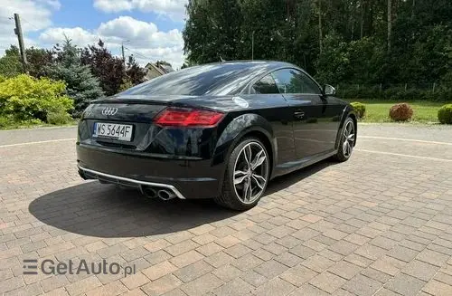 AUDI TT 