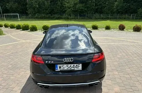 AUDI TT 
