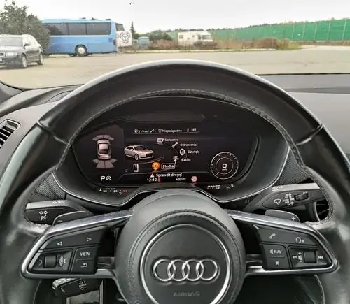 AUDI TT 