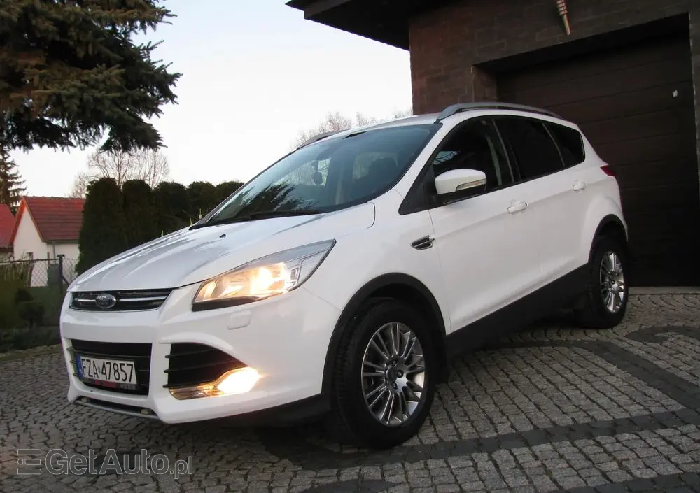 FORD Kuga 2.0 TDCi 2x4 SYNC