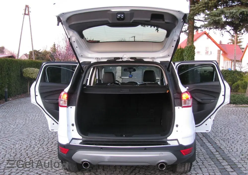 FORD Kuga 2.0 TDCi 2x4 SYNC