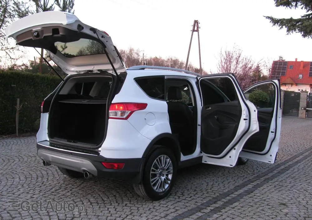 FORD Kuga 2.0 TDCi 2x4 SYNC