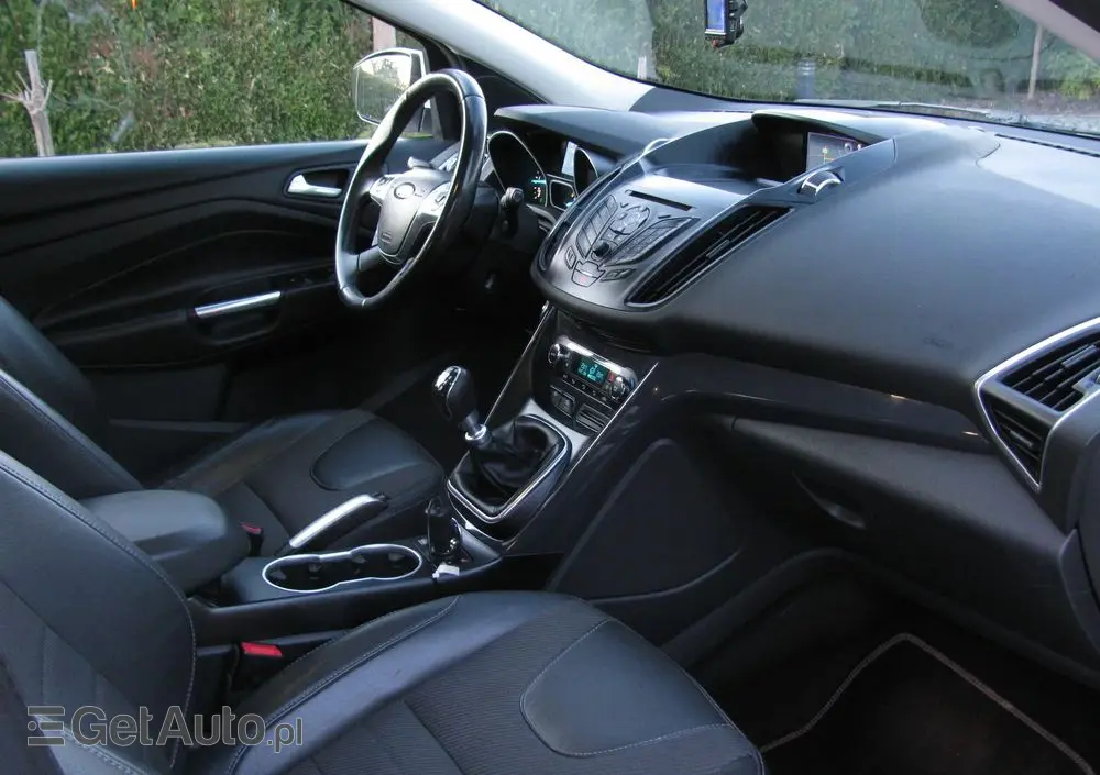 FORD Kuga 2.0 TDCi 2x4 SYNC