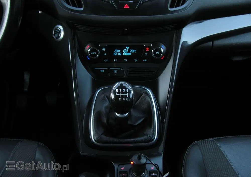 FORD Kuga 2.0 TDCi 2x4 SYNC