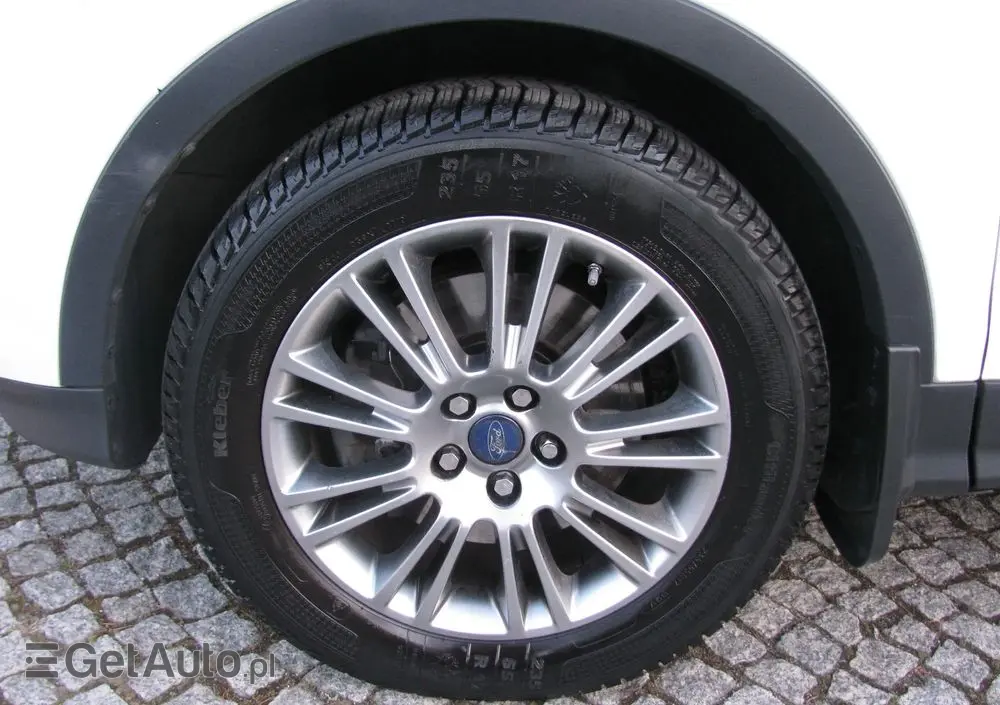 FORD Kuga 2.0 TDCi 2x4 SYNC