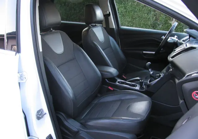 FORD Kuga 2.0 TDCi 2x4 SYNC