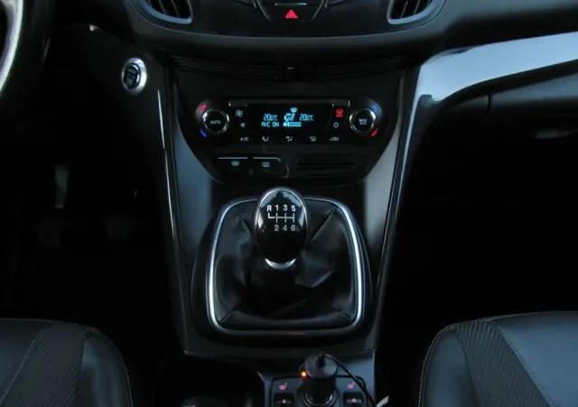 FORD Kuga 2.0 TDCi 2x4 SYNC