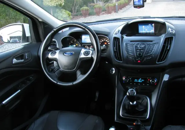 FORD Kuga 2.0 TDCi 2x4 SYNC