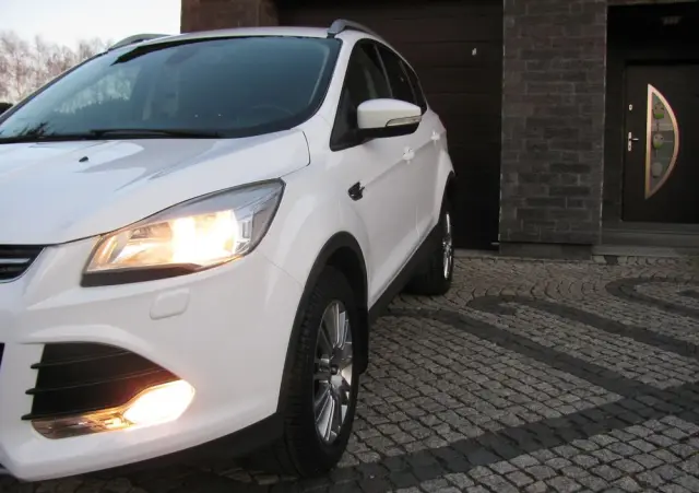 FORD Kuga 2.0 TDCi 2x4 SYNC