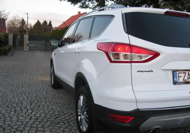 FORD Kuga 2.0 TDCi 2x4 SYNC