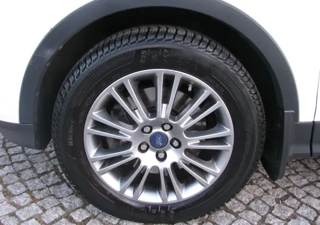 FORD Kuga 2.0 TDCi 2x4 SYNC