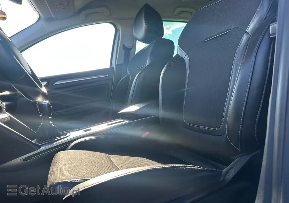 RENAULT Megane 1.5 Blue dCi Intens