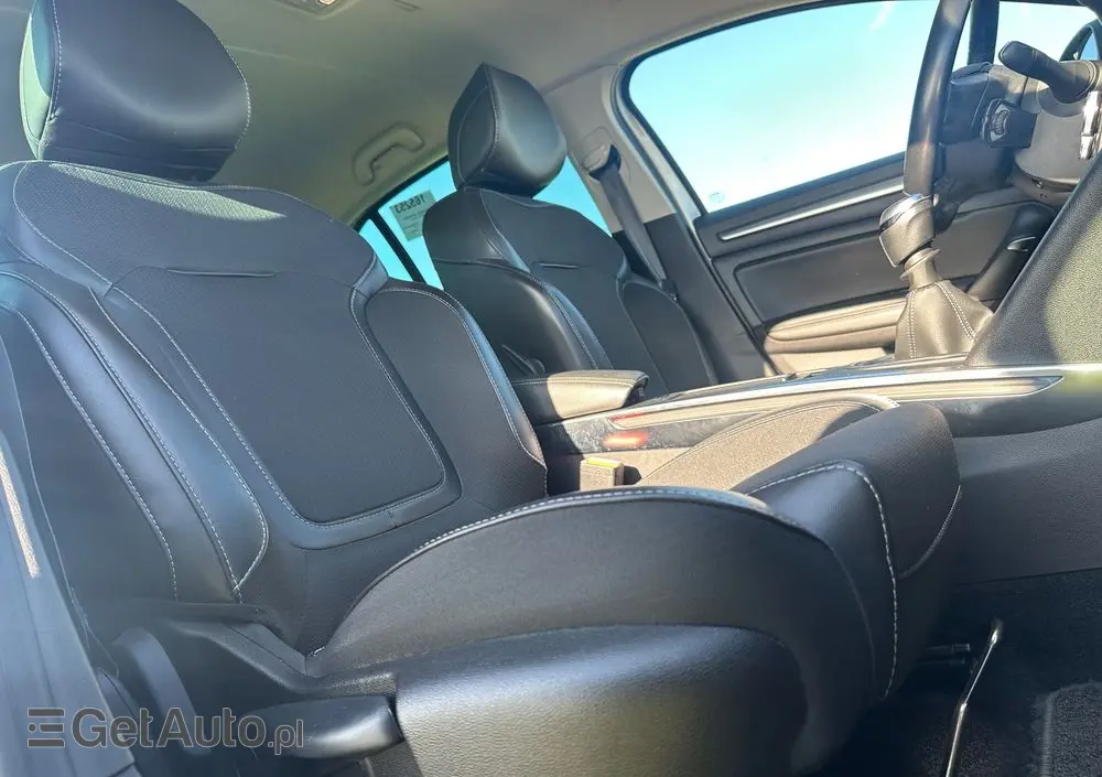 RENAULT Megane 1.5 Blue dCi Intens