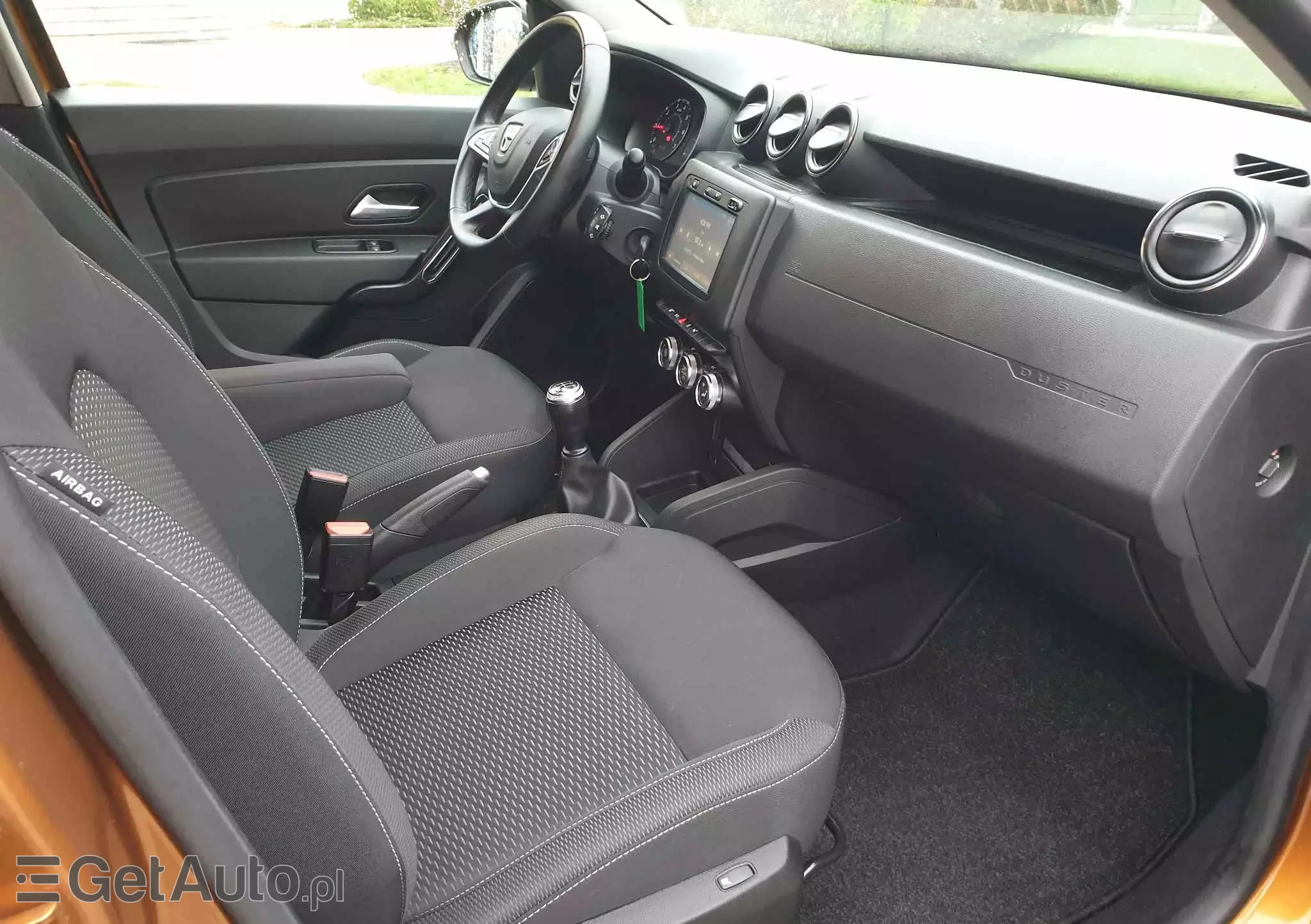 DACIA Duster 1.6 SCe Connected by Orange