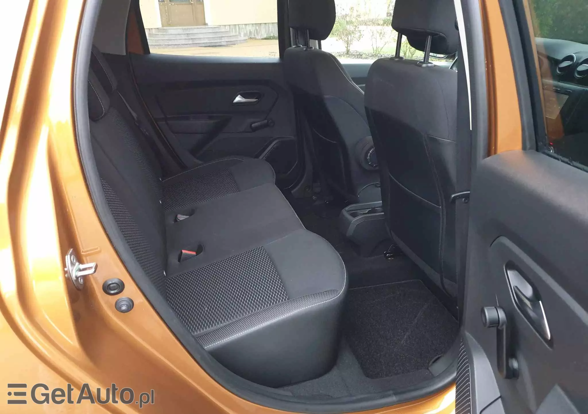 DACIA Duster 1.6 SCe Connected by Orange