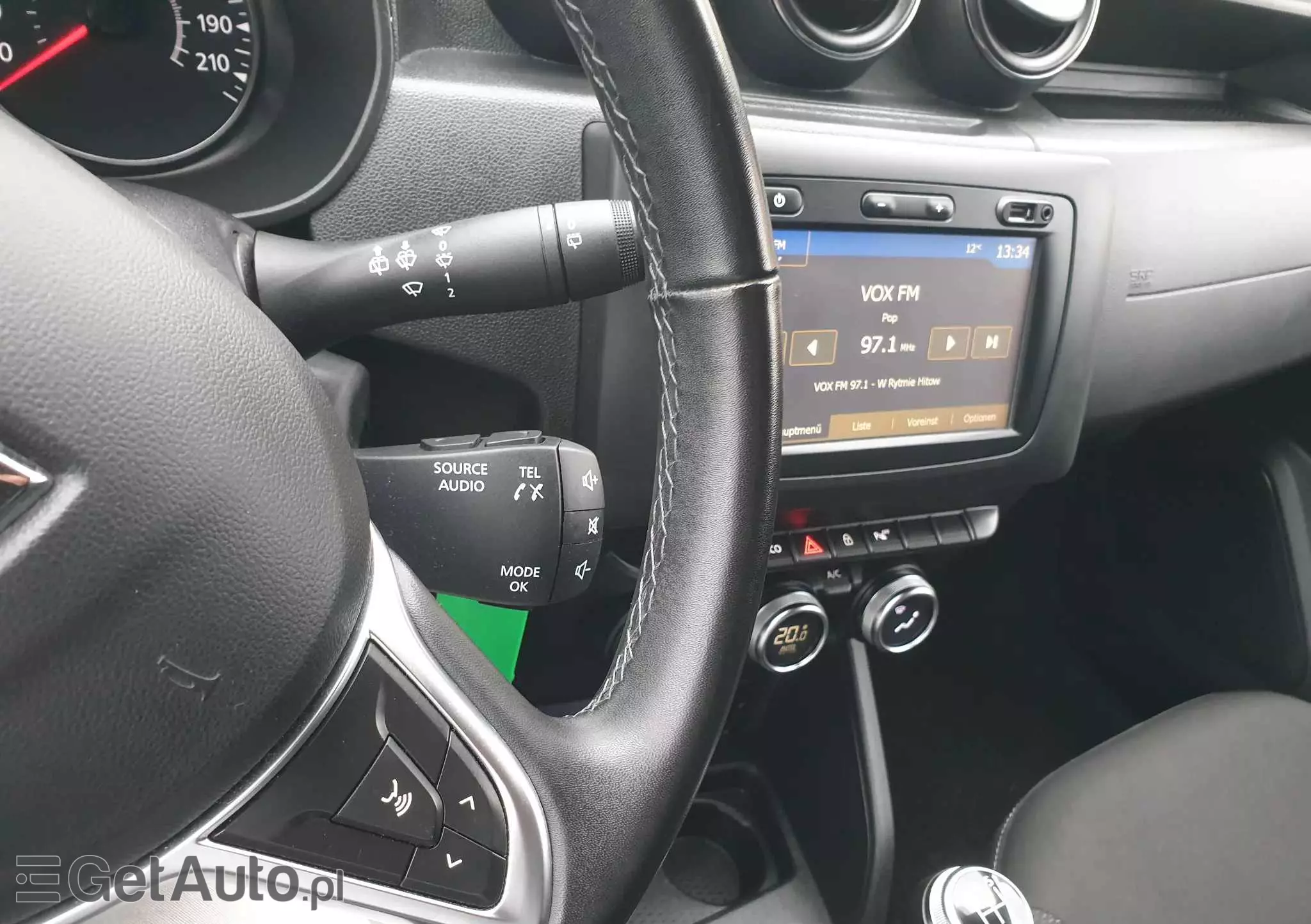 DACIA Duster 1.6 SCe Connected by Orange