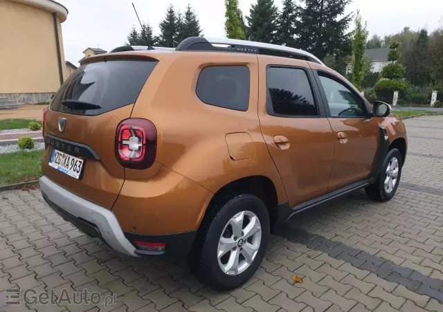 DACIA Duster 1.6 SCe Connected by Orange