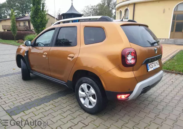 DACIA Duster 1.6 SCe Connected by Orange