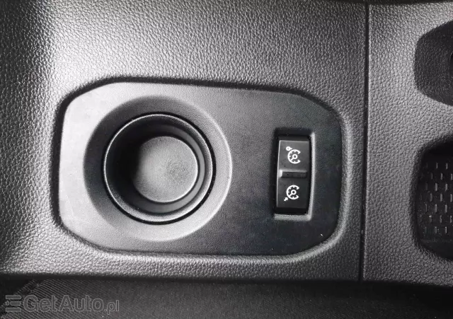 DACIA Duster 1.6 SCe Connected by Orange