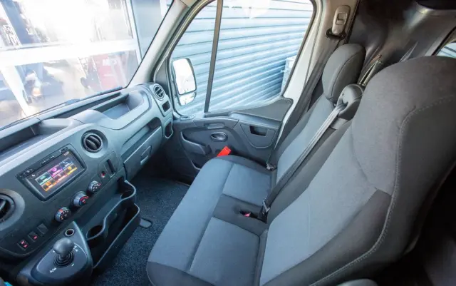 RENAULT Master L3H2 2.3 170KM AUTOMAT 