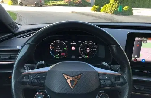 CUPRA Leon 