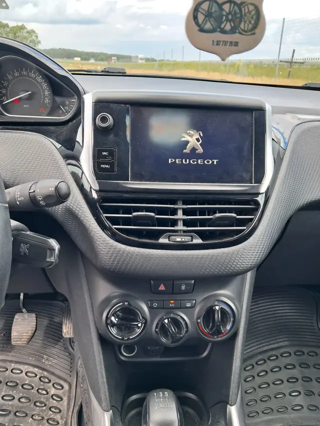 PEUGEOT 2008 Style