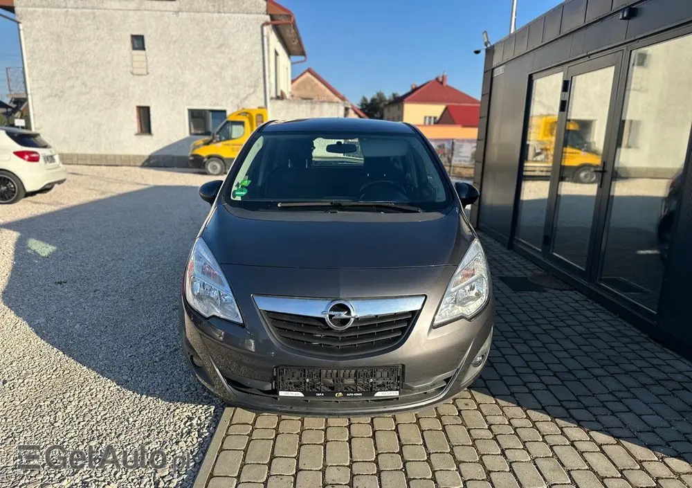OPEL Meriva 1.4 T Essentia S&S