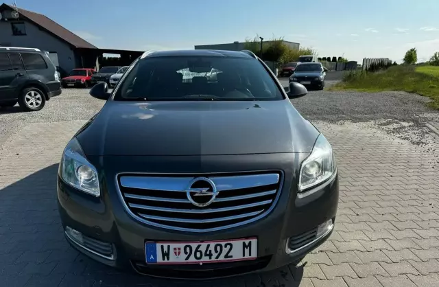 OPEL Insignia 
