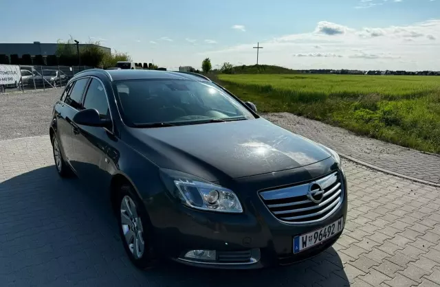 OPEL Insignia 