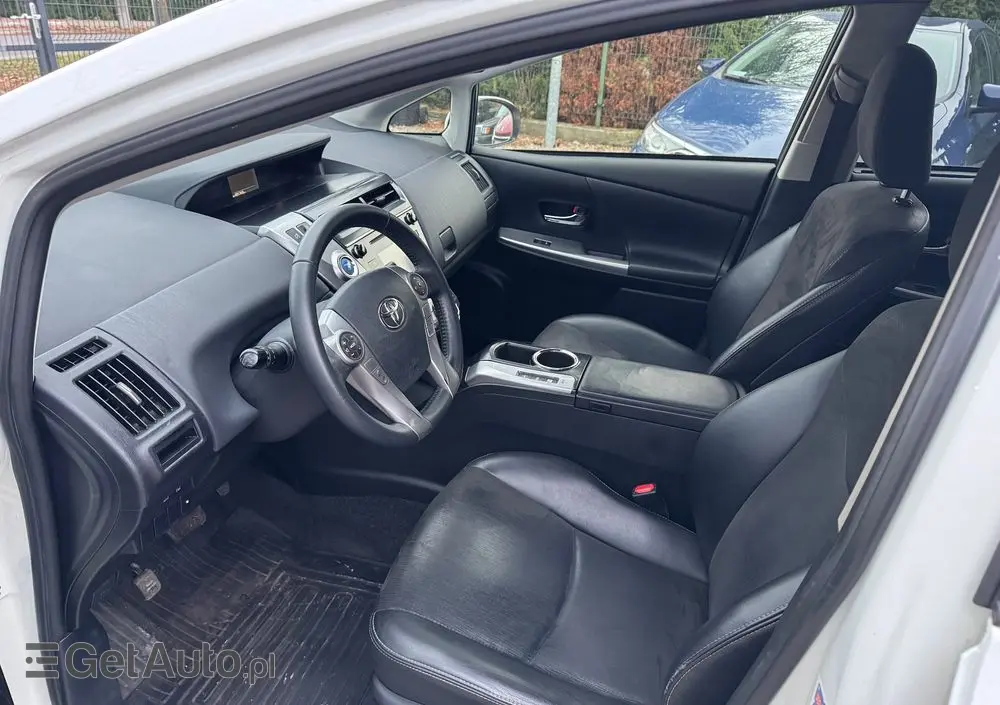 TOYOTA Prius+ (Hybrid) Comfort