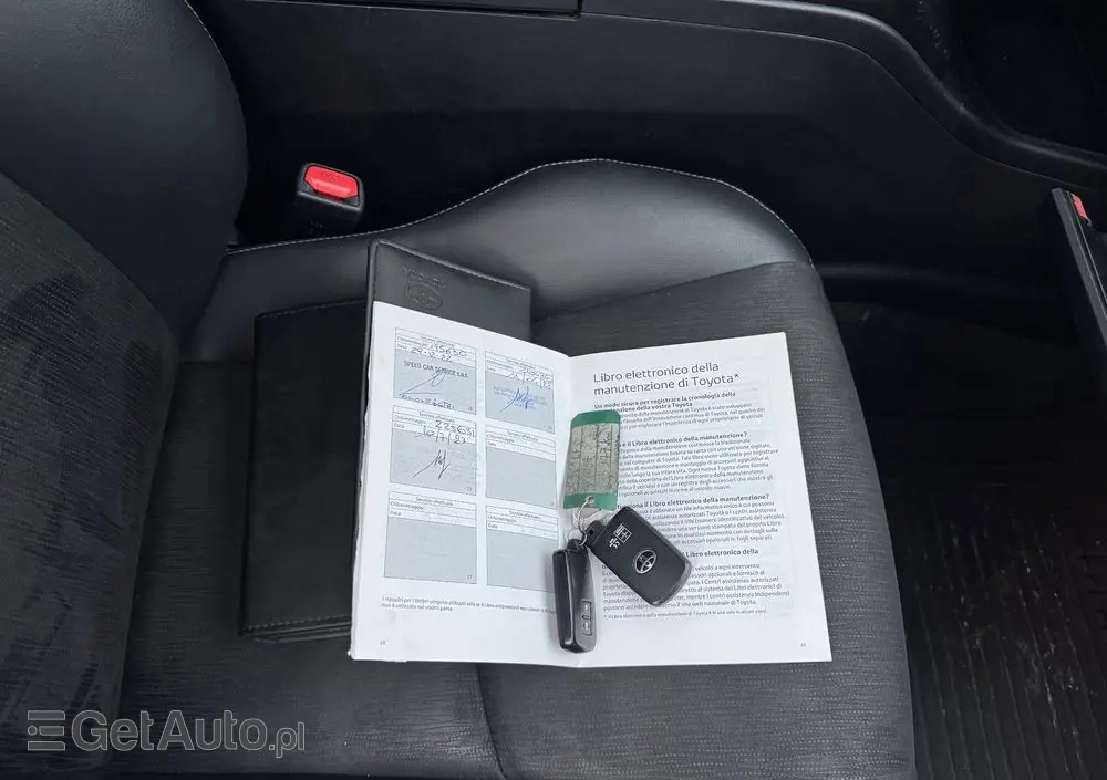 TOYOTA Prius+ (Hybrid) Comfort