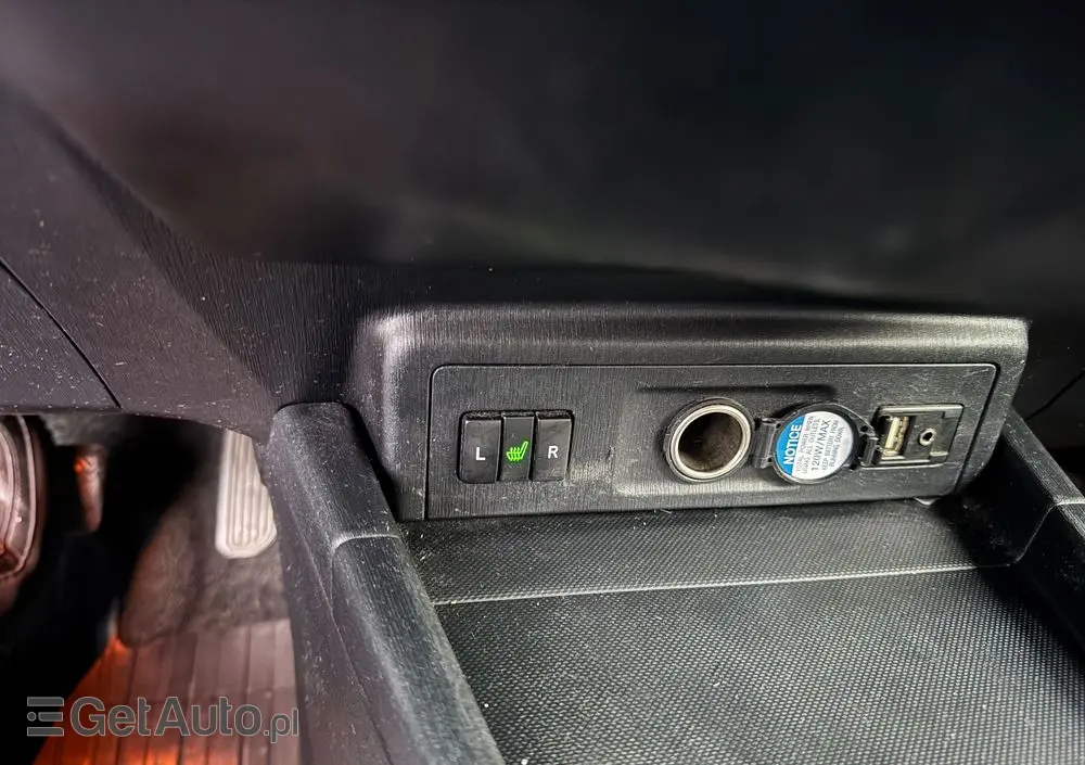 TOYOTA Prius+ (Hybrid) Comfort