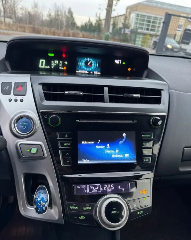 TOYOTA Prius+ (Hybrid) Comfort