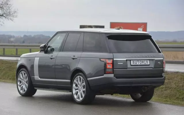 LAND ROVER Range Rover 4.4SD V8 LWB SV AB