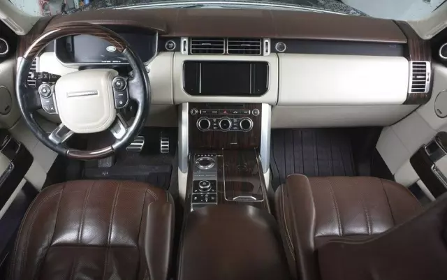 LAND ROVER Range Rover 4.4SD V8 LWB SV AB