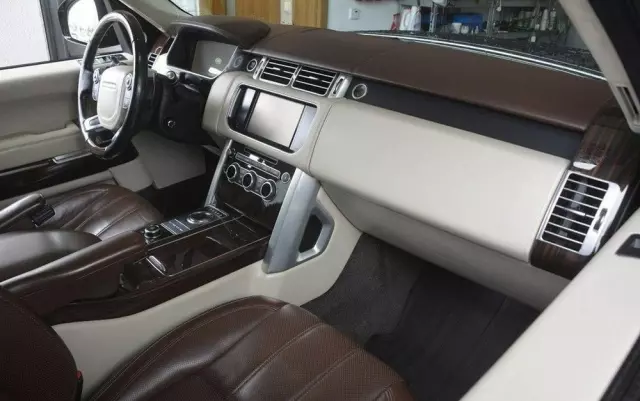 LAND ROVER Range Rover 4.4SD V8 LWB SV AB