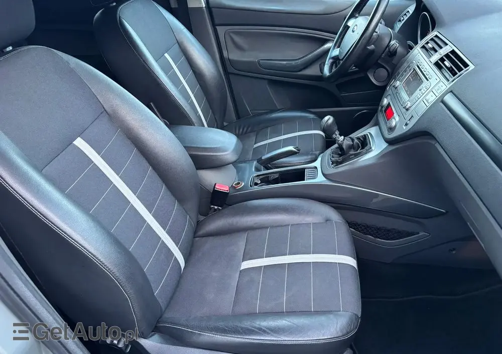 FORD Kuga 2.0 TDCi 2x4 Titanium