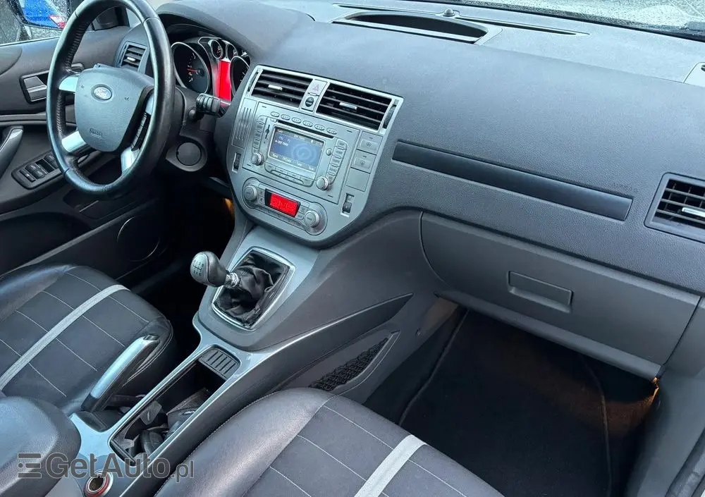 FORD Kuga 2.0 TDCi 2x4 Titanium