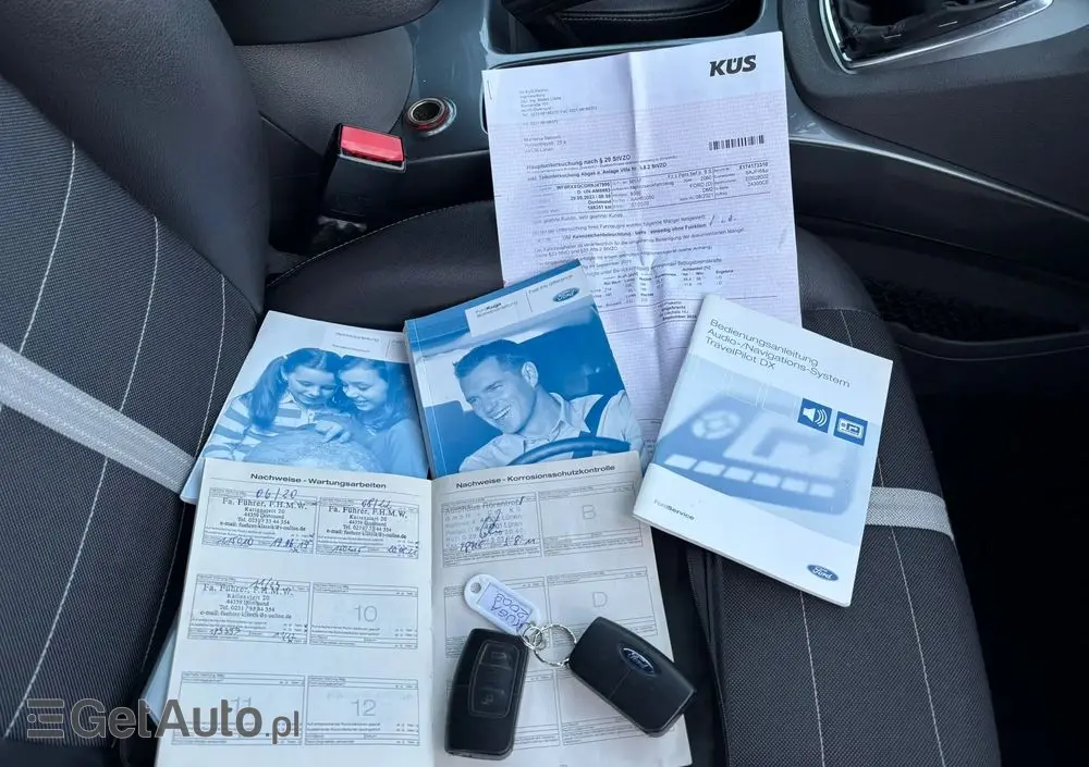 FORD Kuga 2.0 TDCi 2x4 Titanium