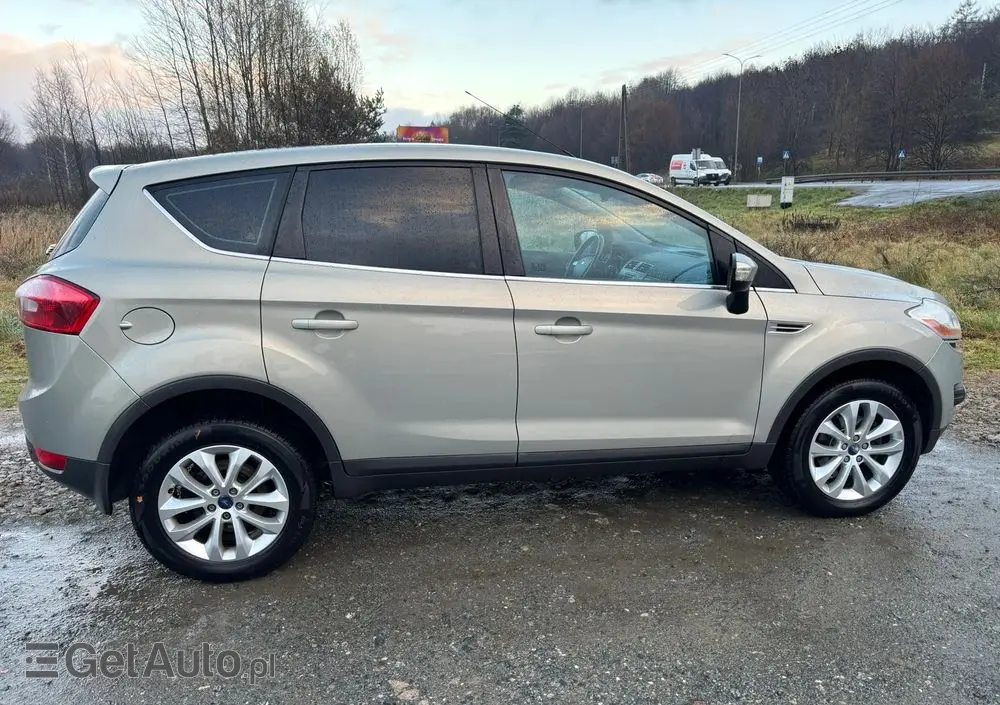 FORD Kuga 2.0 TDCi 2x4 Titanium