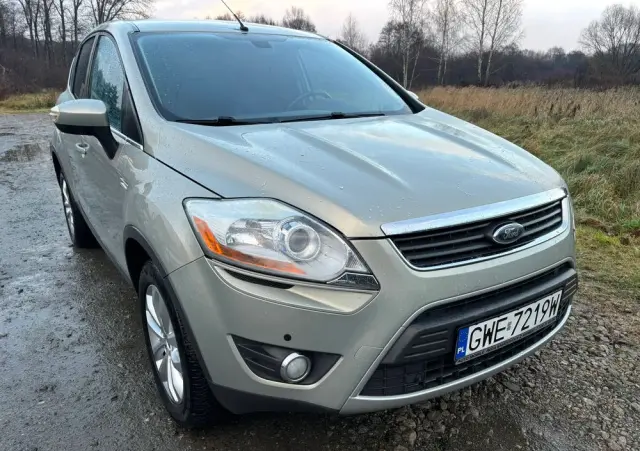 FORD Kuga 2.0 TDCi 2x4 Titanium
