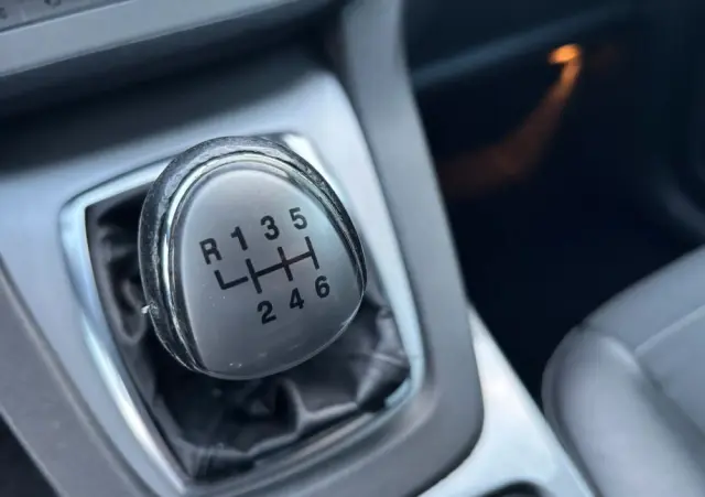 FORD Kuga 2.0 TDCi 2x4 Titanium